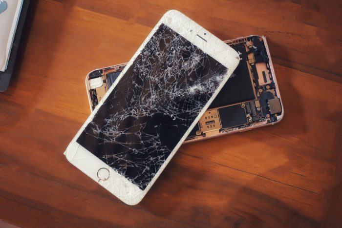 IPhone Ekran Değişim Ücretleri Ne Kadar ?